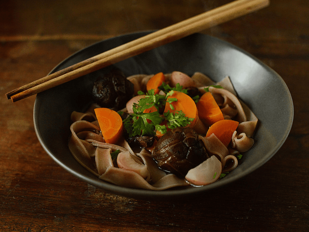 goi-y-bien-tau-mon-pho-gao-lut-chay-theo-khau-vi-rieng