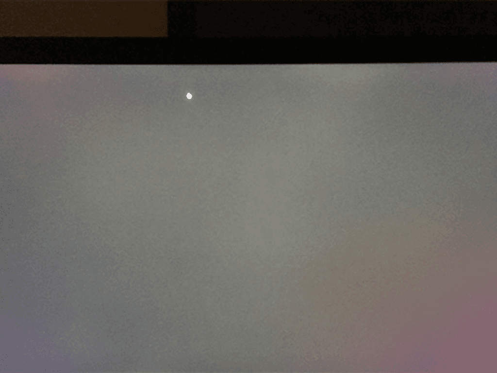 diem-chet-man-hinh-la-gi-nhan-dien-dung-ngay-tu-dau