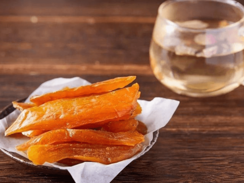 vi-sao-khoai-lang-say-la-mon-an-vat-duoc-yeu-thich