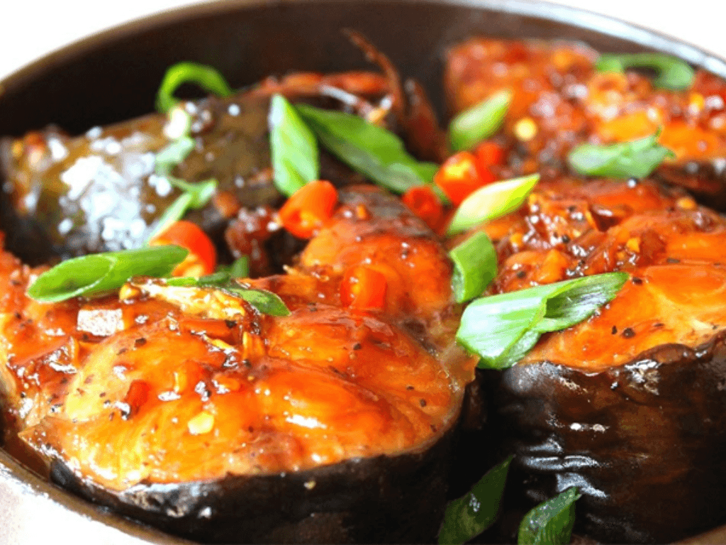 vi-sao-ca-lang-kho-lai-tro-thanh-mon-don-tim-trong-mam-com-gia-dinh