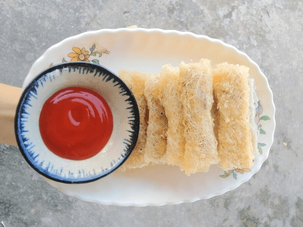 cach-trinh-bay-nuoc-cham-chuan-vi-an-la-ghien