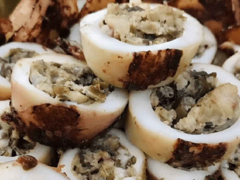 cach-trinh-bay-va-goi-y-nuoc-cham-nang-tam-mon-an