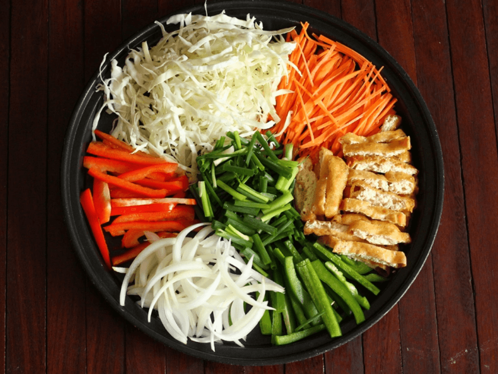 cac-buoc-thuc-hien-mon-bun-tron-chay-hap-dan