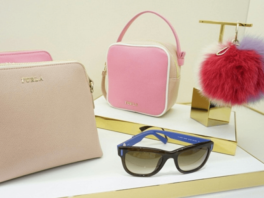 co-nen-mua-mat-kinh-furla-goi-y-noi-mua-uy-tin