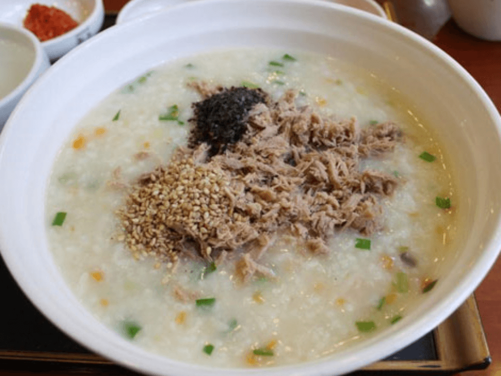 cach-chon-va-so-che-nam-rom-dung-chuan-de-khong-bi-tanh