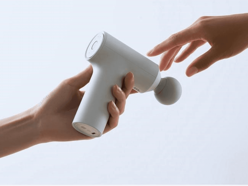 vi-sao-nen-sam-mot-chiec-may-massage-cam-tay