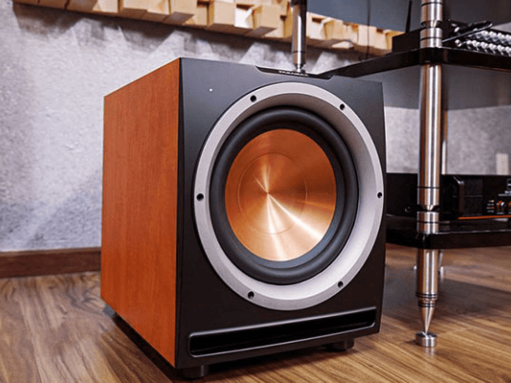 phan-tan-loa-la-gi-bo-nao-am-thanh-an-sau-ve-ngoai-cua-chiec-loa