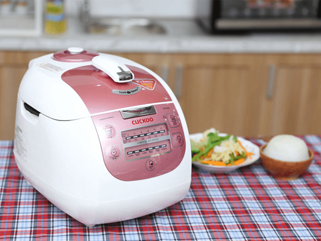 lam-quen-voi-noi-cuckoo-g1015m-khong-kho-nhu-ve-ngoai-han-xeng-cua-no