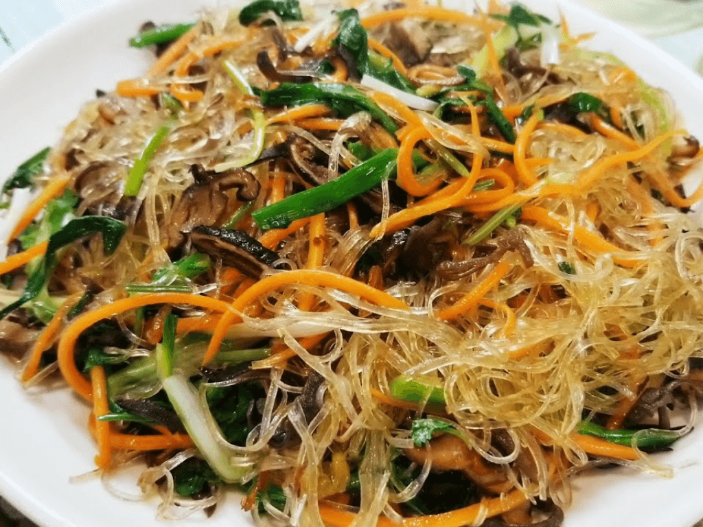 thuc-don-goi-y-voi-mien-cho-nguoi-dang-an-kieng