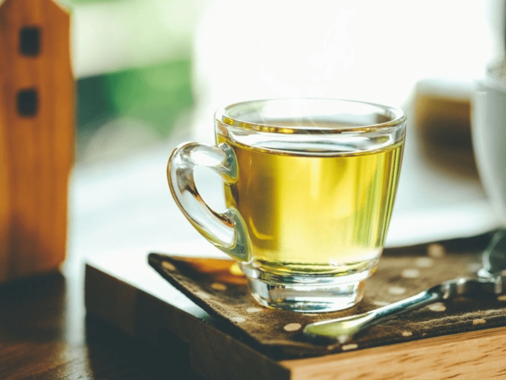 vi-sao-do-uong-lai-anh-huong-den-su-tre-hoa-co-the