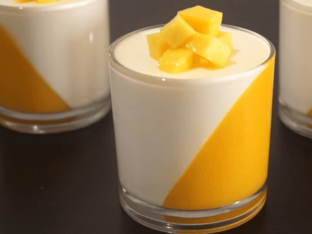 vi-sao-thach-xoai-thuong-bi-chay-nuoc-tach-lop-sau-khi-de-tu-lanh-lau