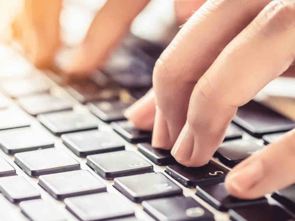 dau-hieu-nhan-biet-laptop-bi-khoa-ban-phim