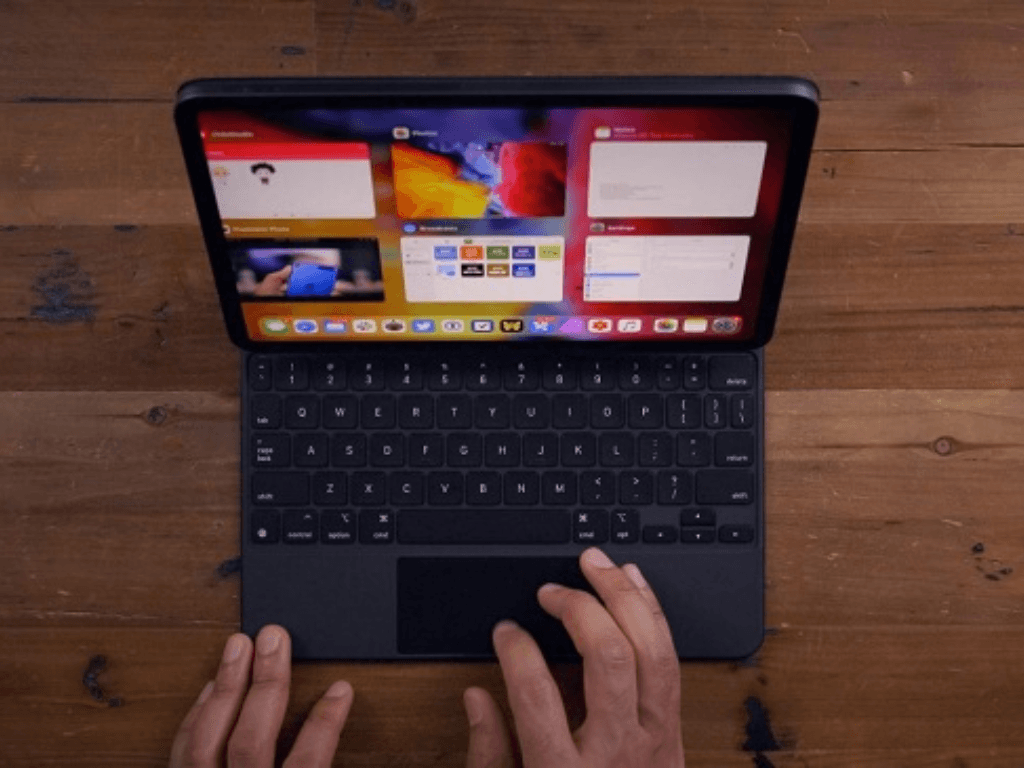 vay-co-nen-mua-magic-keyboard-cho-ipad-khong