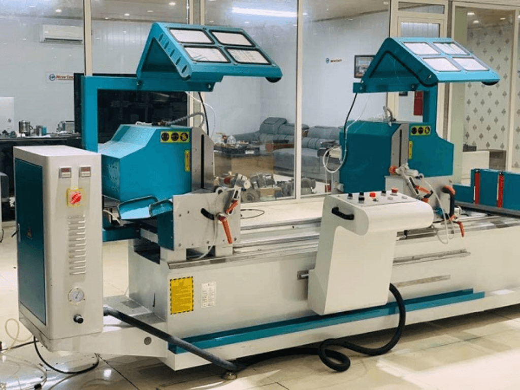 so-sanh-may-cat-nhom-2-dau-va-1-dau-ve-hieu-suat-lam-viec-va-do-chinh-xac