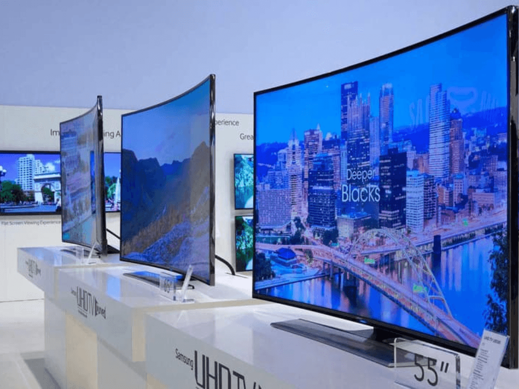 ai-nen-mua-tivi-cong-ai-nen-trung-thanh-voi-tivi-phang