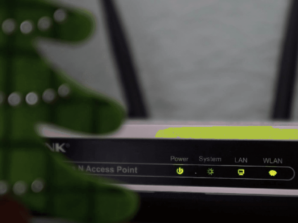 meo-bao-ve-wifi-an-toan-dai-lau-tranh-bi-cau-trom-lan-nua