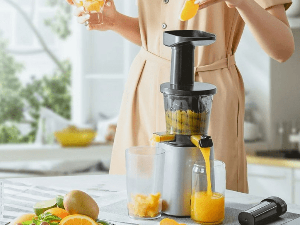 cach-su-dung-may-ep-cham-dung-chuan-ep-gi-cung-ra-nuoc-ngon-khong-nghet-may