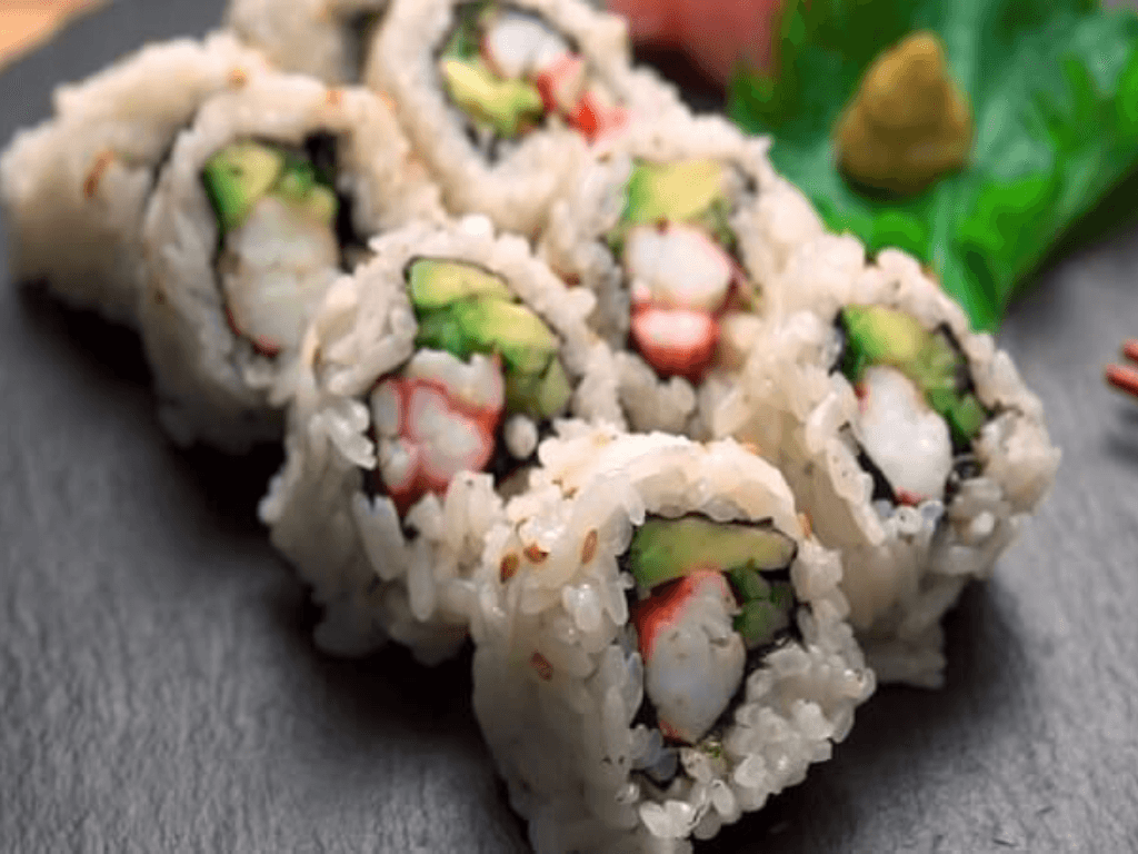 cach-nau-com-va-tron-giam-de-lam-sushi-chuan-vi