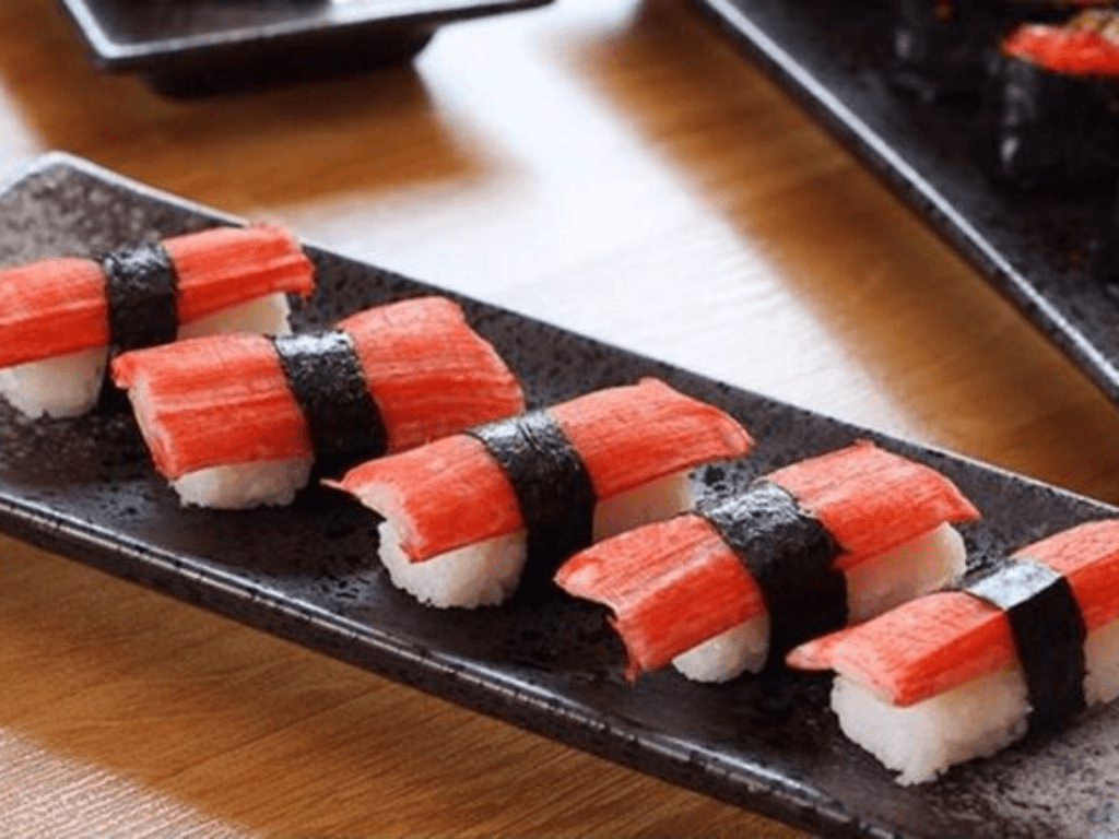 vi-sao-sushi-thanh-cua-la-lua-chon-ly-tuong-cho-bua-trua-healthy