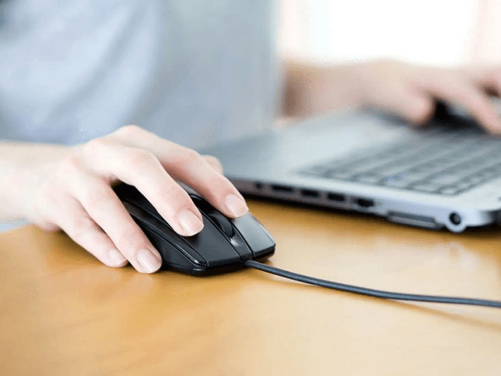 khi-nao-nen-nang-cap-chuot-de-cai-thien-trai-nghiem