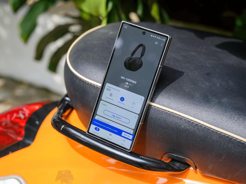 nhung-dong-tai-nghe-so-huu-adaptive-sound-control-nen-thu