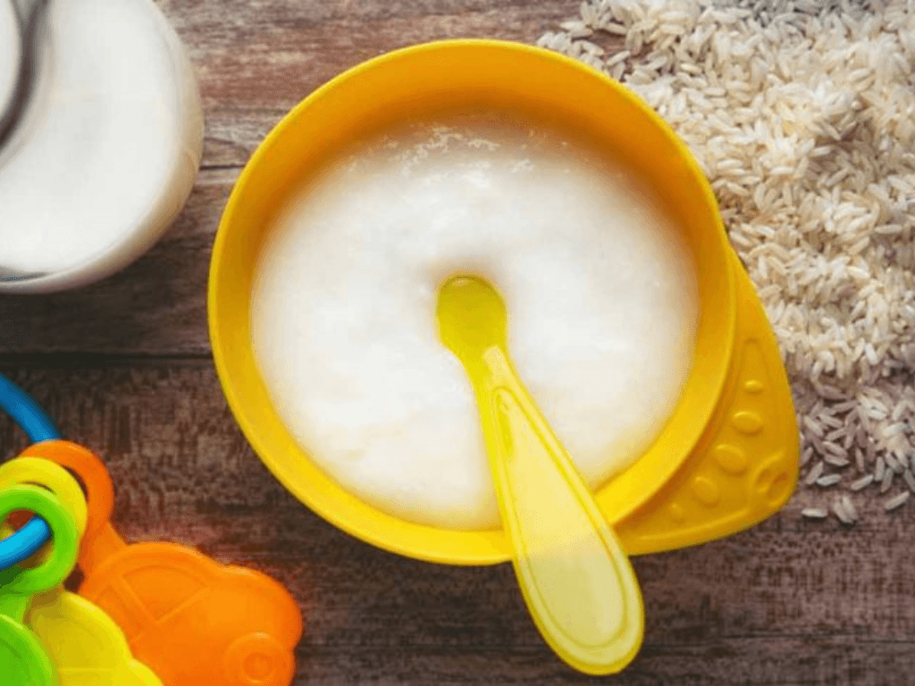 luu-y-khi-cho-be-an-chao-ray-lan-dau