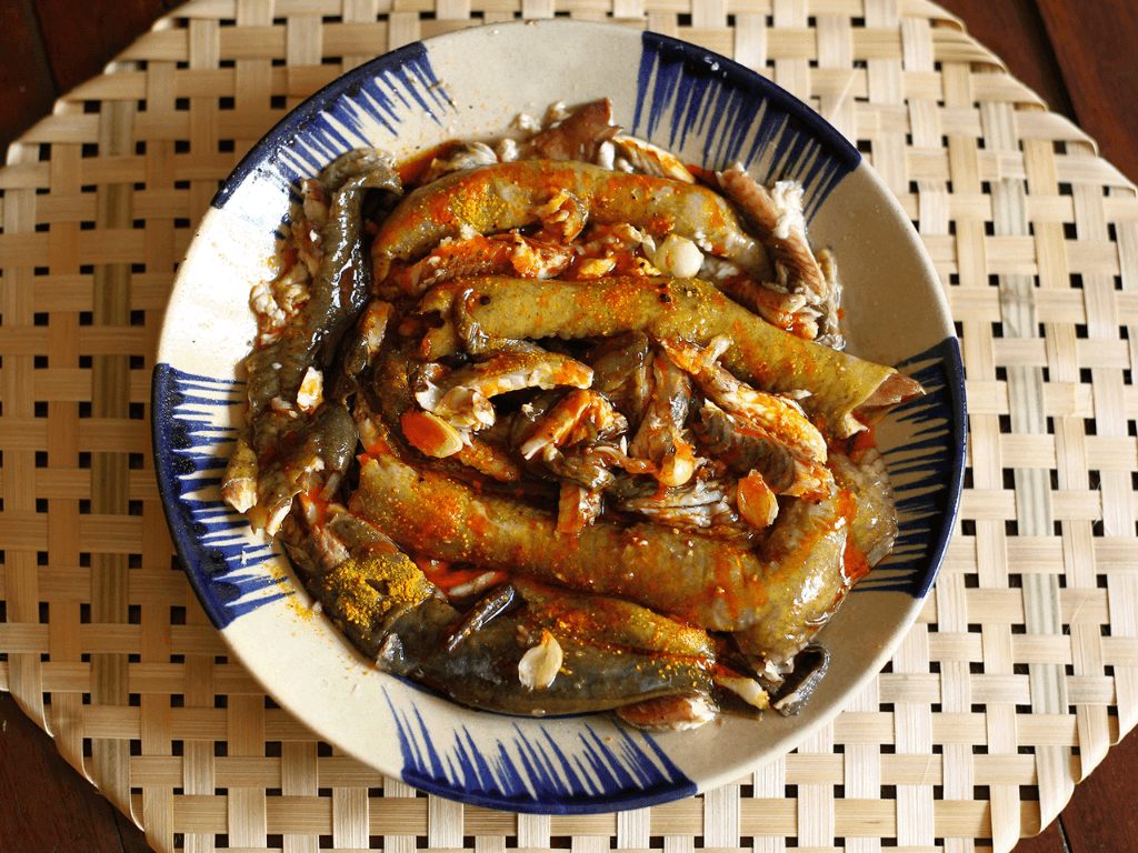 nhung-doi-tuong-can-han-che-hoac-tranh-an-luon