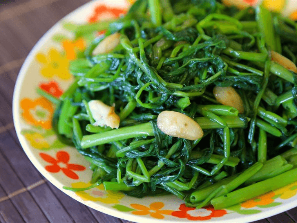 rau-muong-bao-nhieu-calo