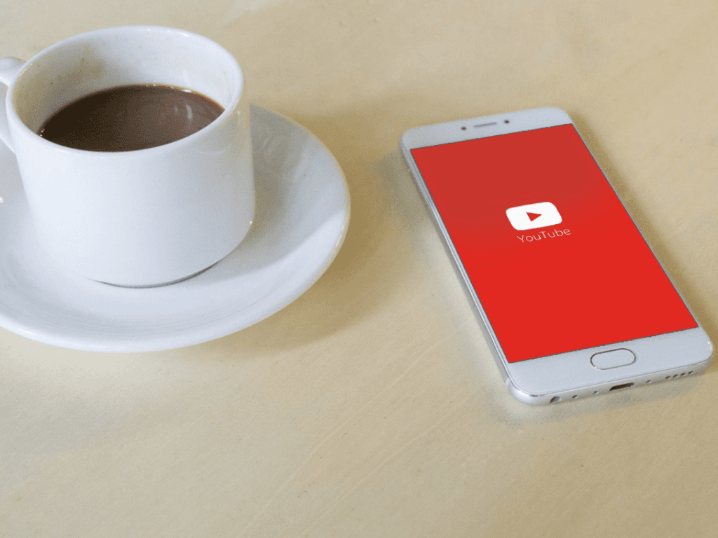 tai-sao-youtube-mac-dinh-khong-cho-nghe-nhac-khi-tat-man-hinh