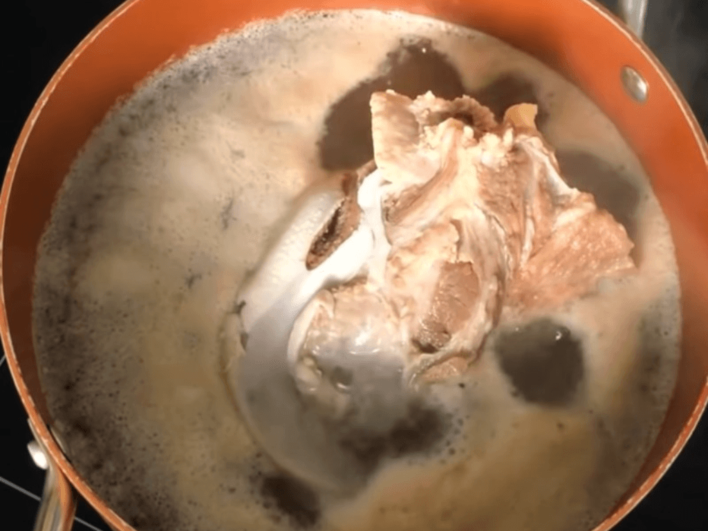 cach-nau-chao-va-trinh-bay-mon-an