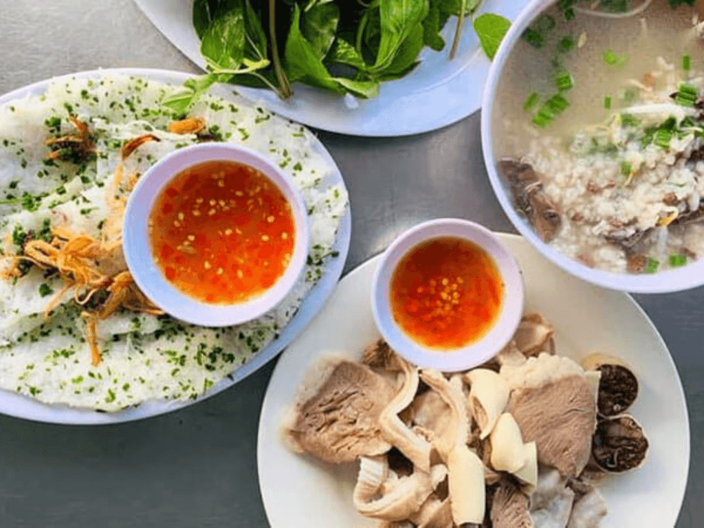 gioi-thieu-ve-mon-banh-hoi-chao-long