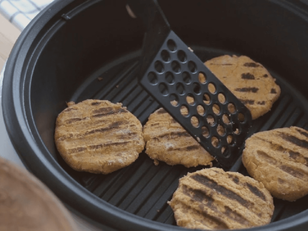 meo-de-banh-ngon-dep-va-giu-nguyen-dinh-duong