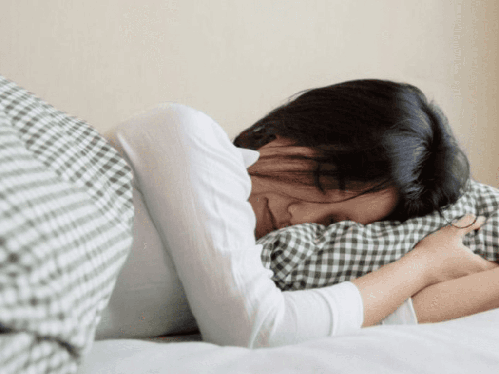 luu-y-de-duy-tri-guong-mat-thon-gon-lau-dai