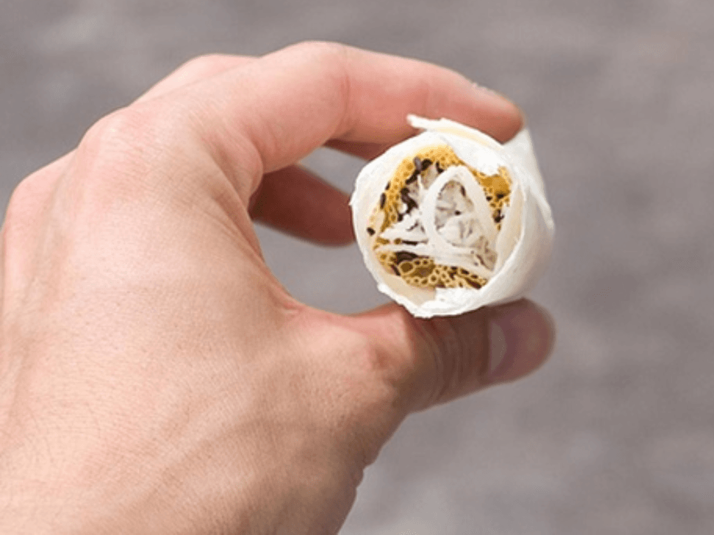 cac-buoc-cuon-bo-bia-ngot-chuan-truyen-thong