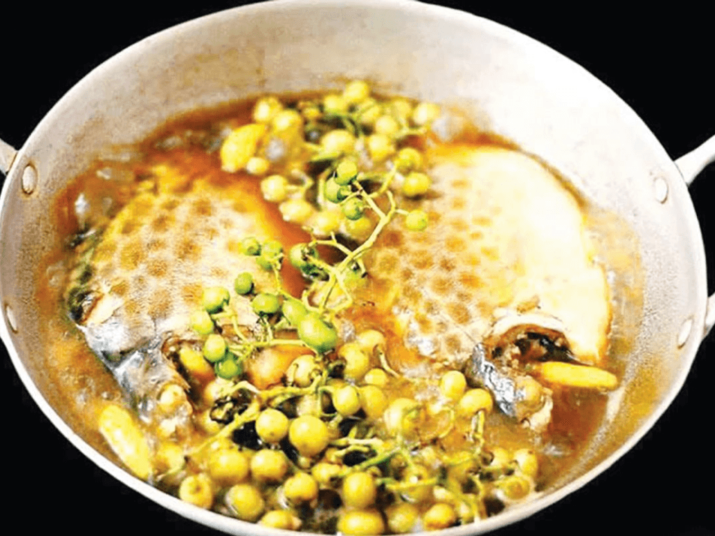 gioi-thieu-ve-mon-ca-nau-kho-trai-giac