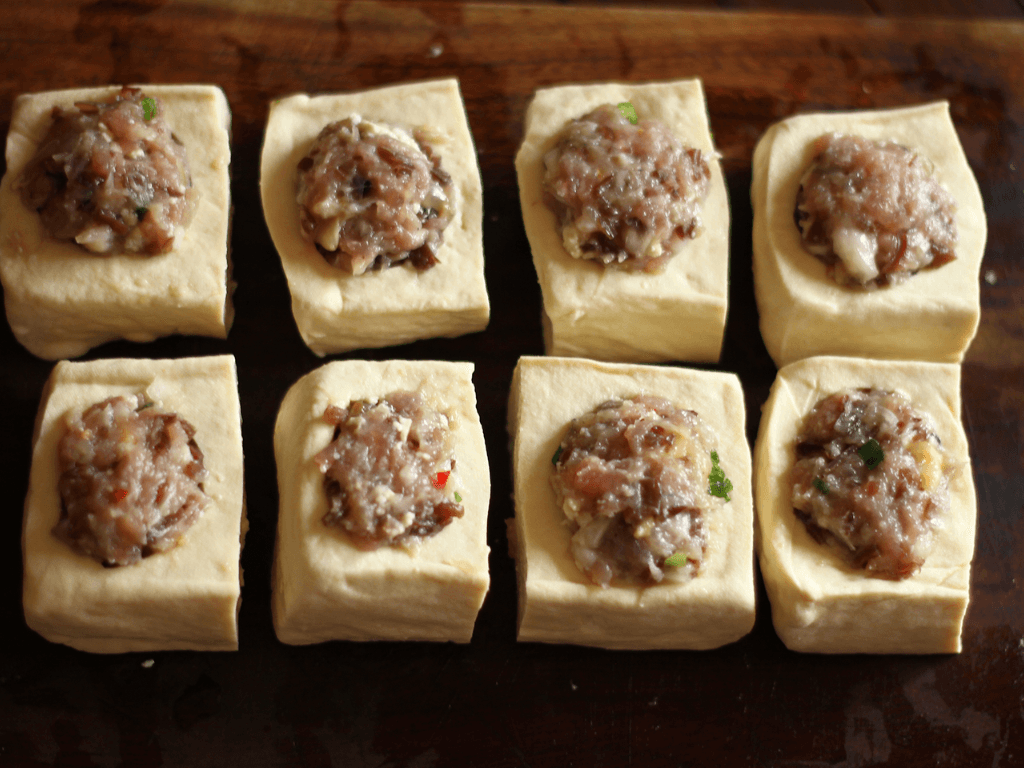 cach-lam-dau-hu-nhoi-thit-mem-thom-sot-dam-da