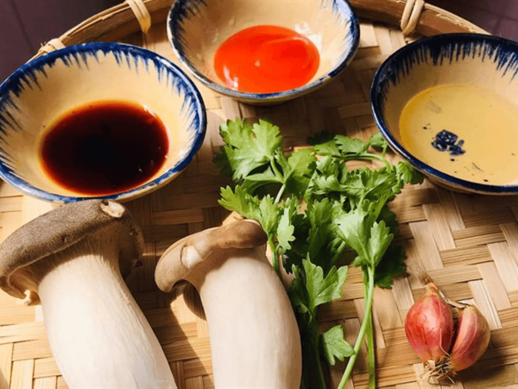 nguyen-lieu-lam-nam-dui-ga-chien