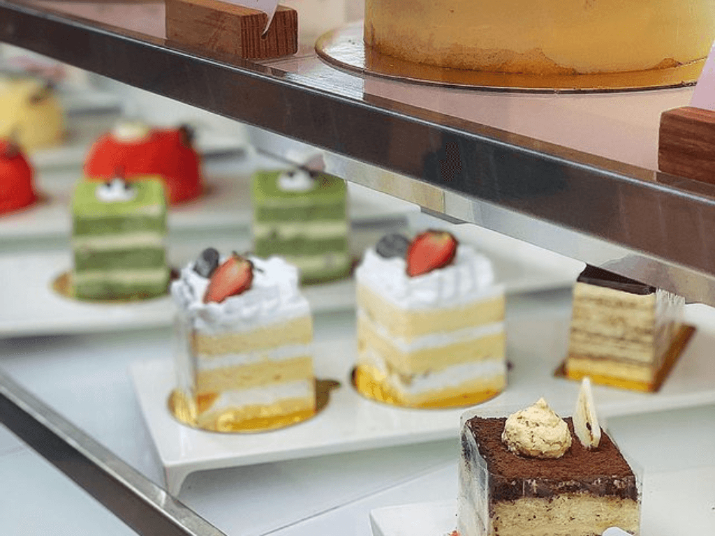 meo-bao-quan-va-thuong-thuc-banh-kem-lanh