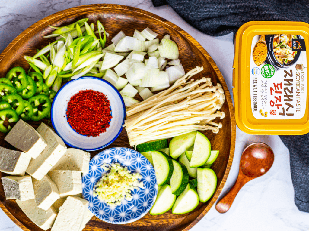 nguyen-lieu-can-chuan-bi-de-lam-canh-tuong-dau