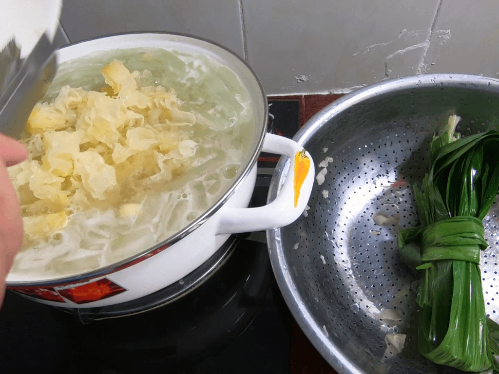 cach-so-che-nguyen-lieu-de-che-thom-ngon