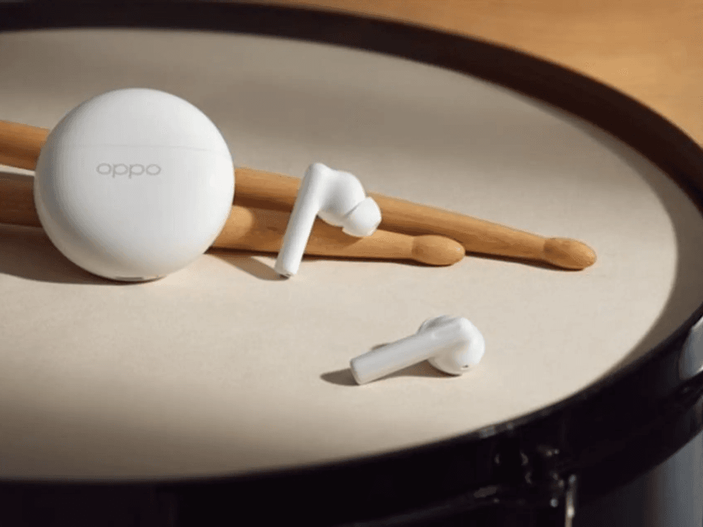 do-ben-va-pin-cua-tai-nghe-oppo