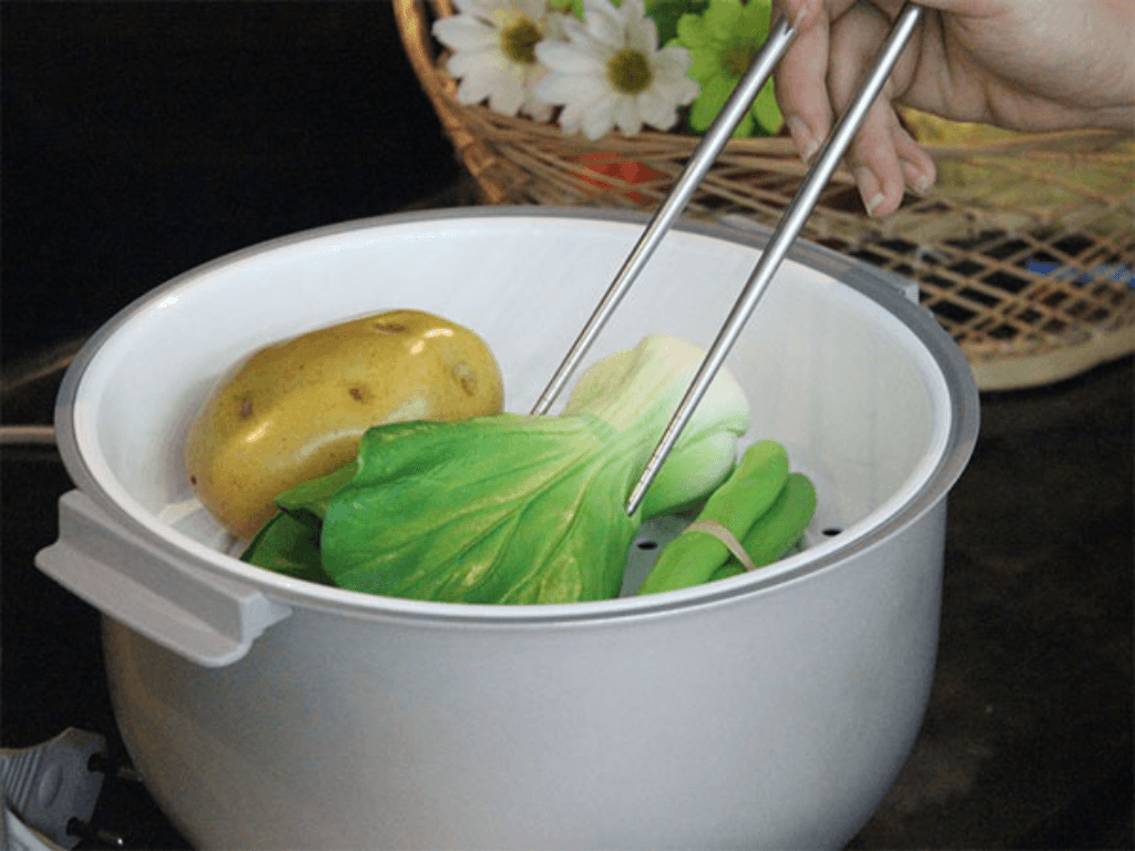 ham-nong-bang-noi-com-dien-cuu-tinh-cho-dan-van-phong-va-sinh-vien