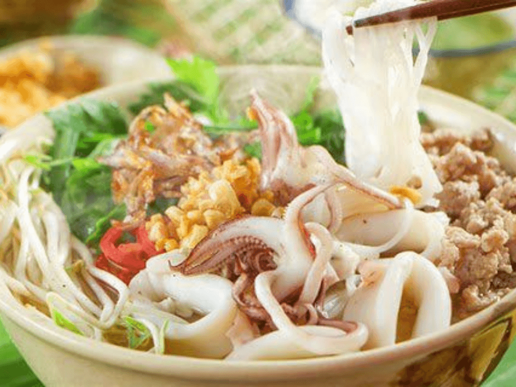 gioi-thieu-ve-hu-tieu-va-su-quan-tam-cua-dan-an-kieng