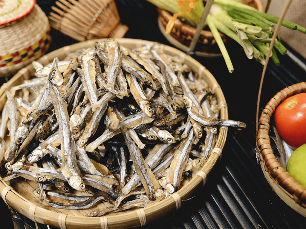bi-quyet-chon-ca-com-kho-ngon