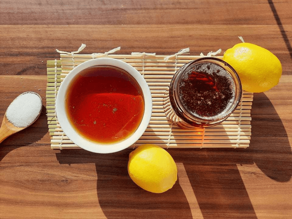 meo-dung-nuoc-duong-de-vo-banh-ong-nhu-guong