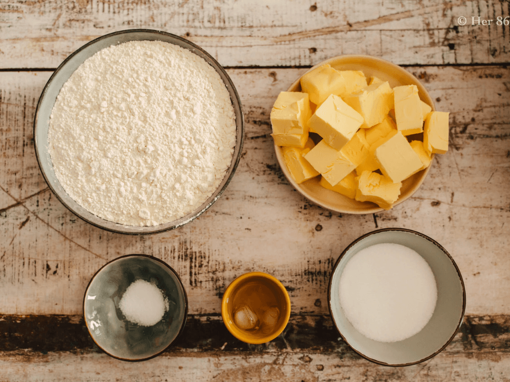 nguyen-lieu-can-chuan-bi-cho-banh-tao-apple-pie