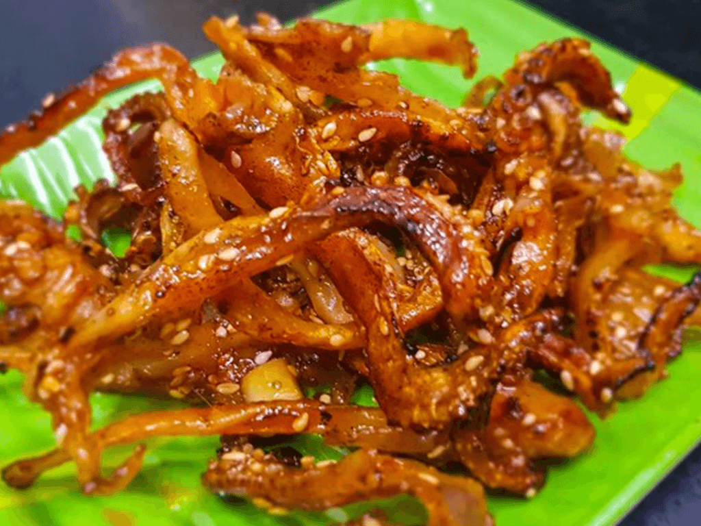 kho-muc-chien-nuoc-mam-la-mon-an-hap-dan-ca-nguoi-lon-lan-tre-nho