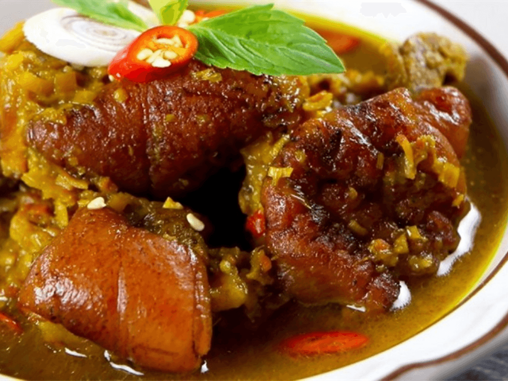 ruou-man-thit-cho-su-ket-hop-la-mieng-trong-am-thuc-dan-gian