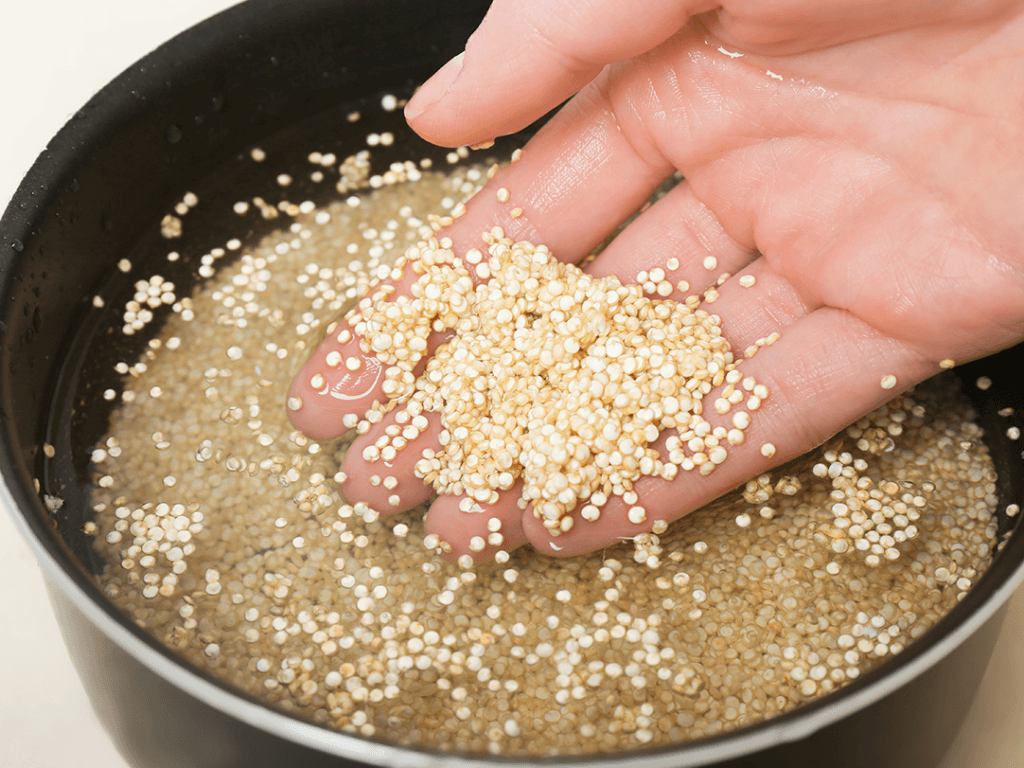 ti-le-nuoc-va-thoi-gian-nau-hat-diem-mach-chuan-khong-can-chinh