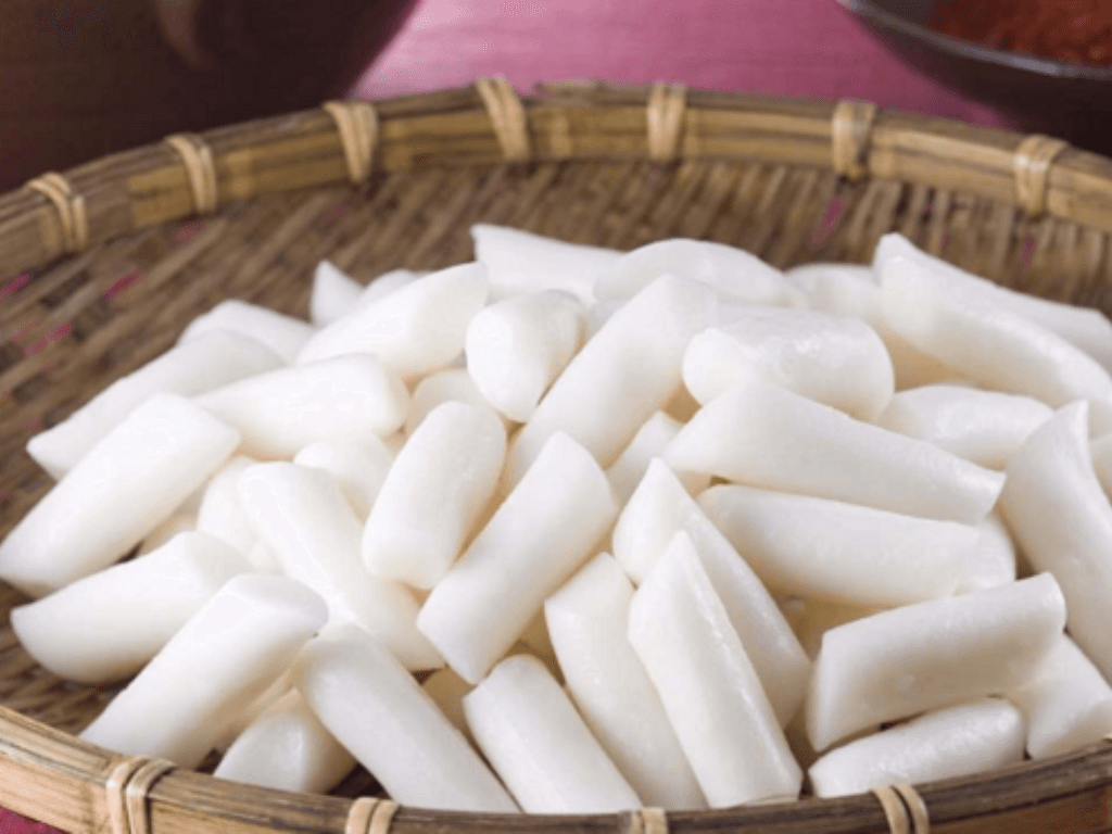 so-che-banh-gao-va-nguyen-lieu-sot-dac-biet